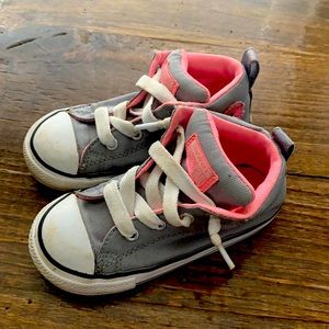 Toddler girl’s size 8 Converse sneakers!